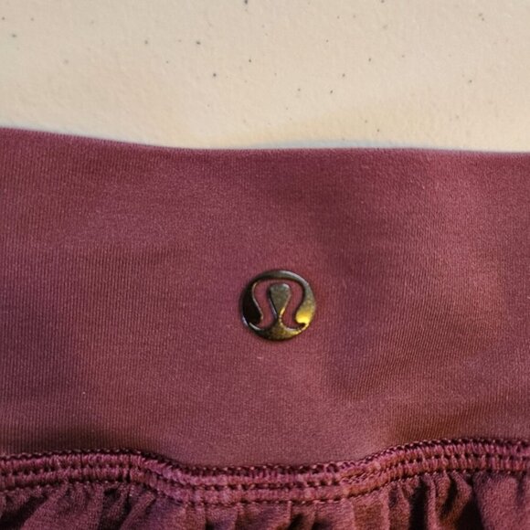 Lululemon Breath Of Fire Skirt Bordeaux Drama Burgundy Mini Yoga Activewear sz 2 - Picture 11 of 13